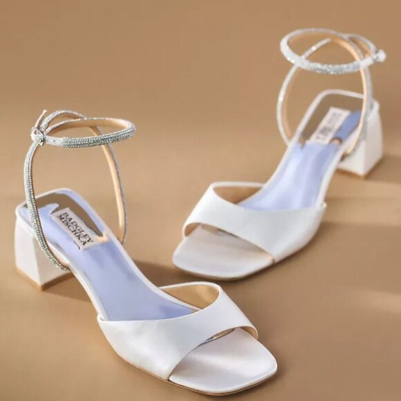 New Badgley Mischka Infinity Satin Block Heels - Picture 2 of 9